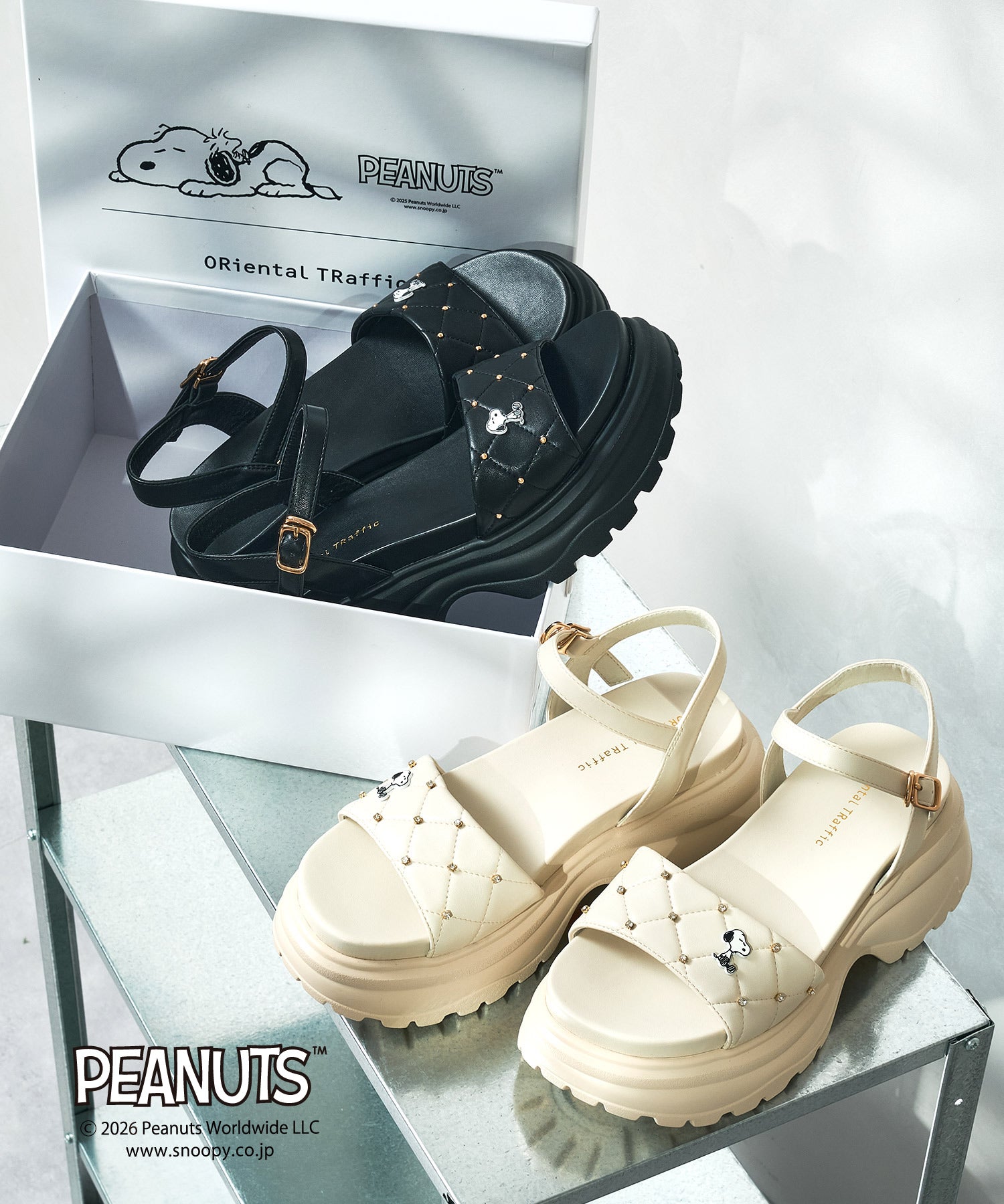 WEB先行予約/5月中旬発売予定】PEANUTSデザイン厚底サンダル/61238