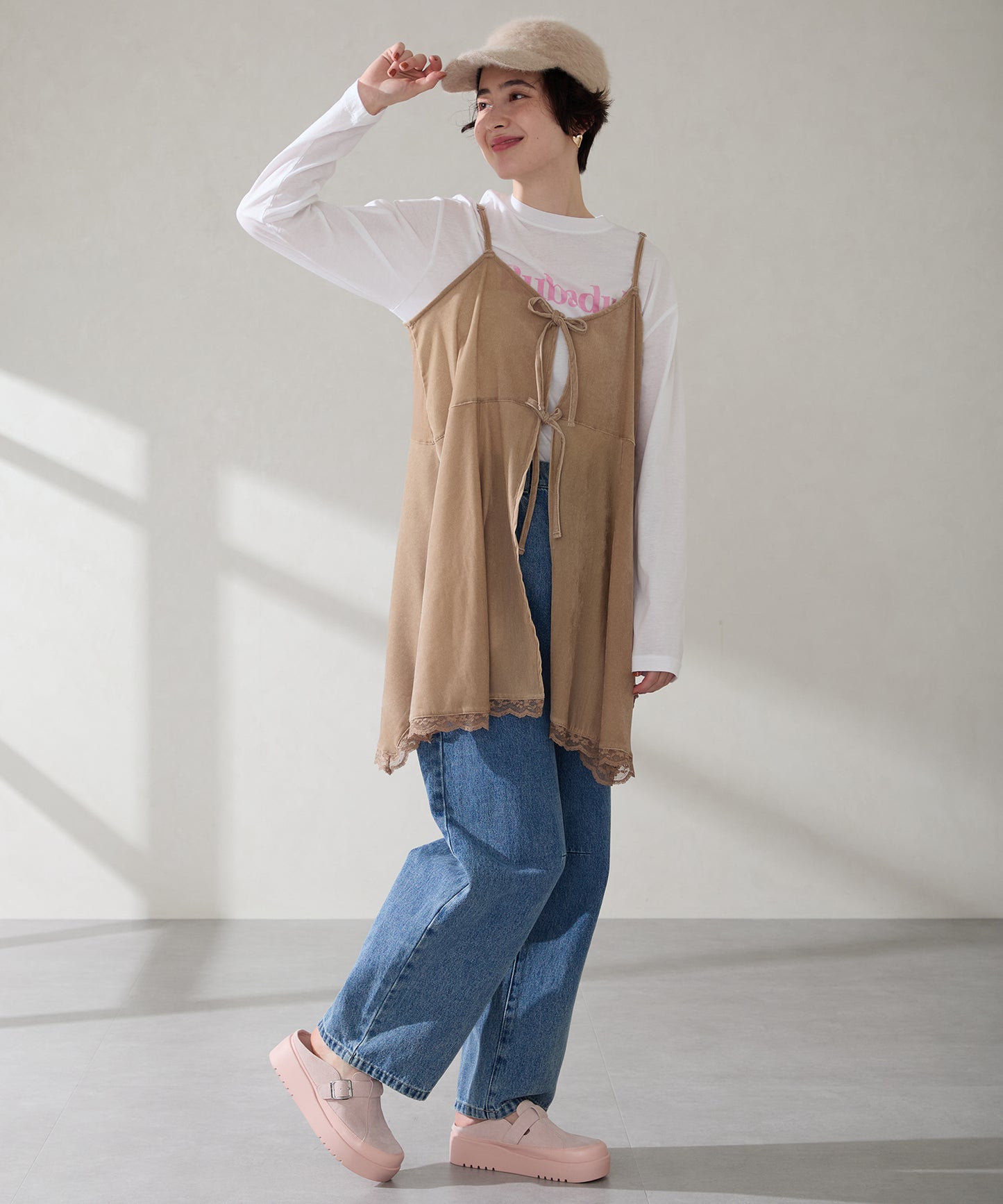 【WEB先行予約/9月中旬発売予定】バックルベルトデザイン厚底サボ/61315