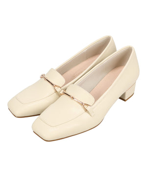 【WEB先行予約/2月下旬発売予定】メタリックラインビットヒールローファー/62101