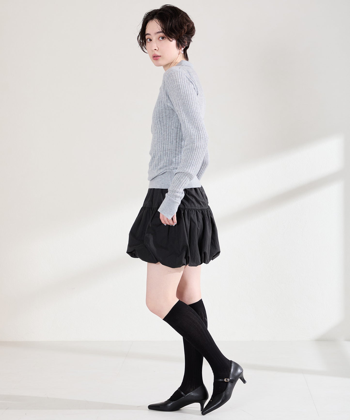 プチメタルパーツストラップヒールパンプス/62102