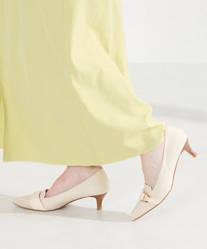 サイドバックルポインテッドトゥパンプス/62104