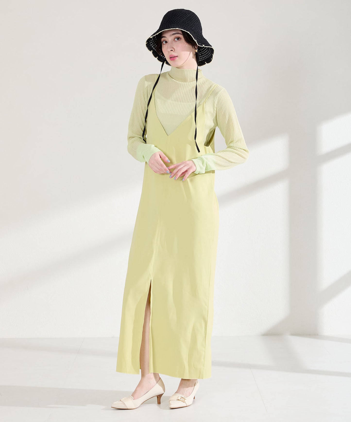 サイドバックルポインテッドトゥパンプス/62104