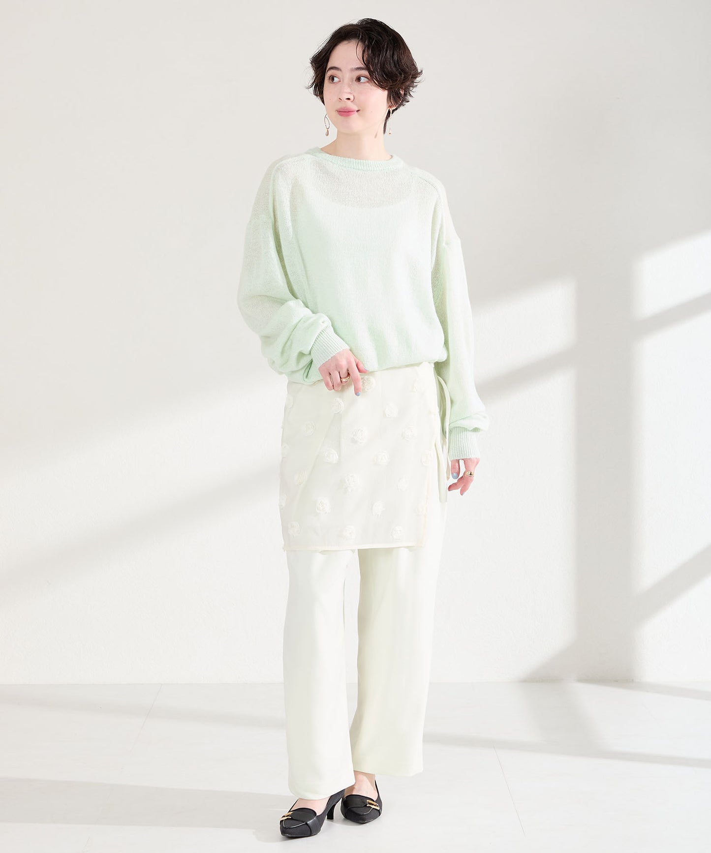 サイドバックルポインテッドトゥパンプス/62104