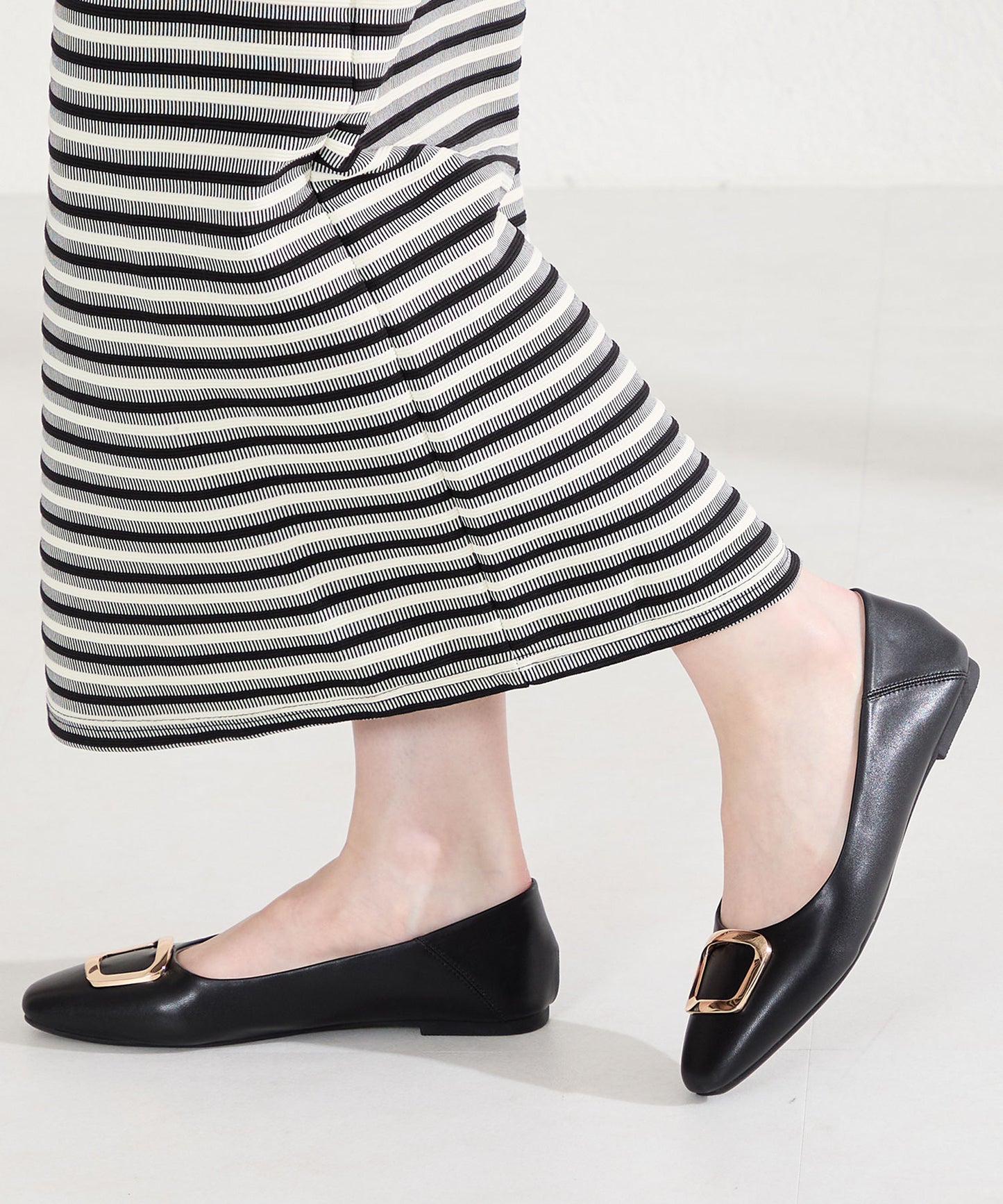 ゴールドモチーフフラットパンプス/62109