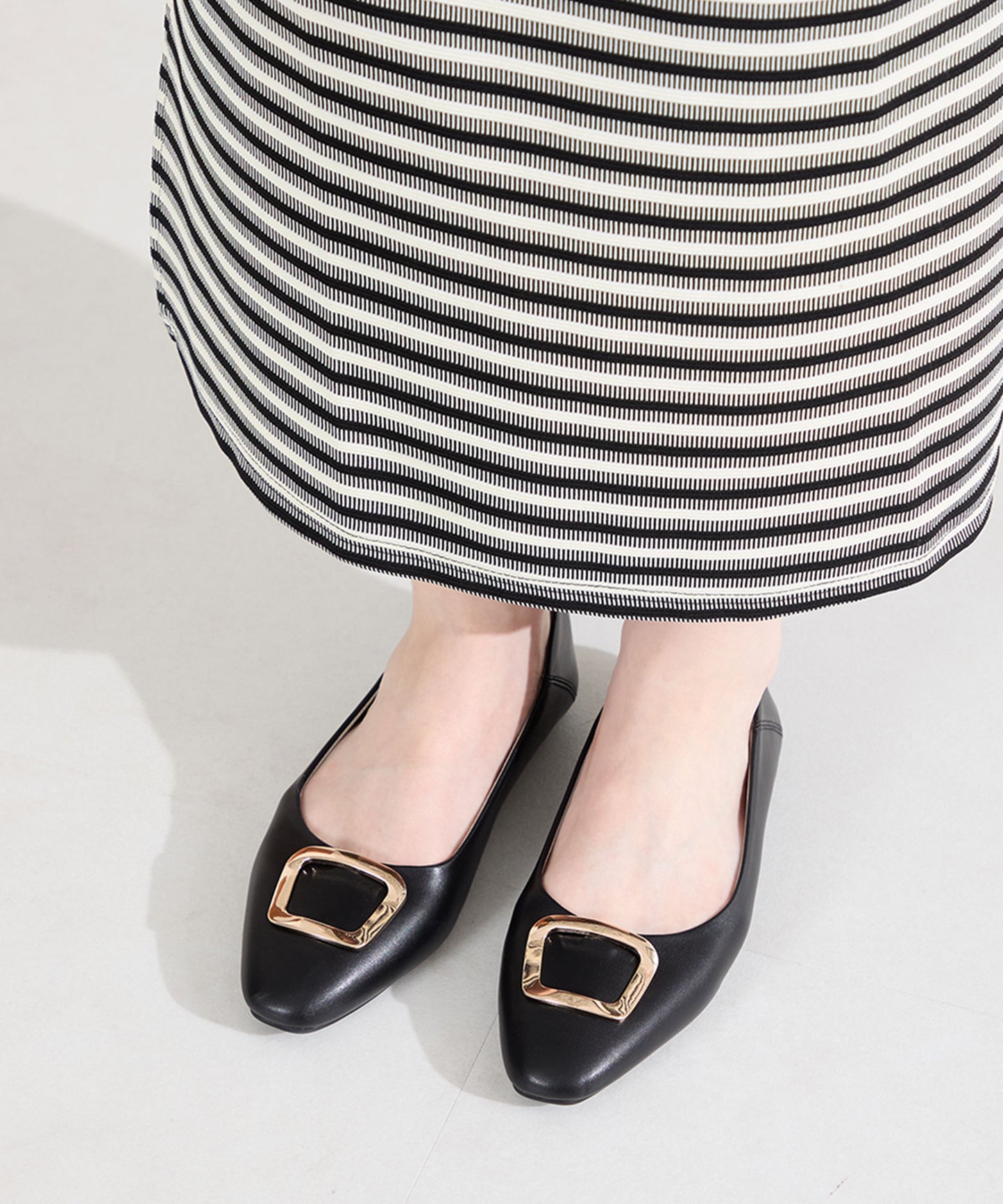 ゴールドモチーフフラットパンプス/62109