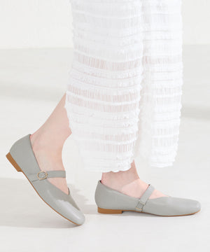 【WEB先行予約/2月上旬発売予定】ワンストラップ甲深パンプス/62113