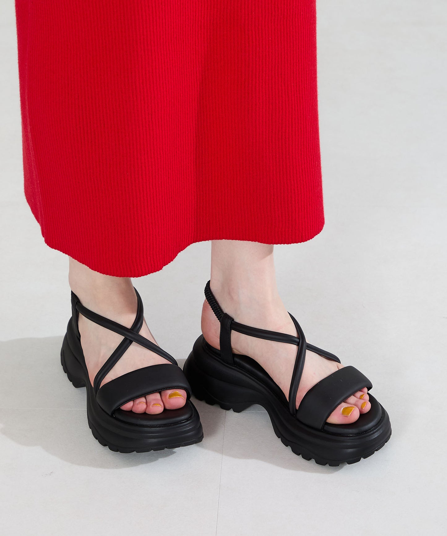 【カタログ掲載アイテム】クロスデザイン厚底サンダル/62207