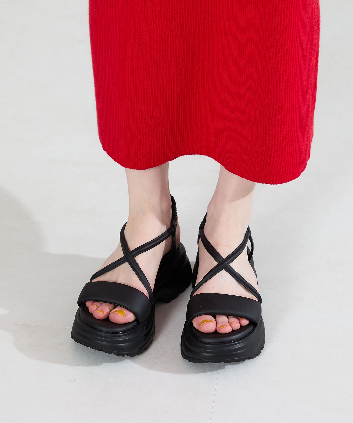 【カタログ掲載アイテム】クロスデザイン厚底サンダル/62207