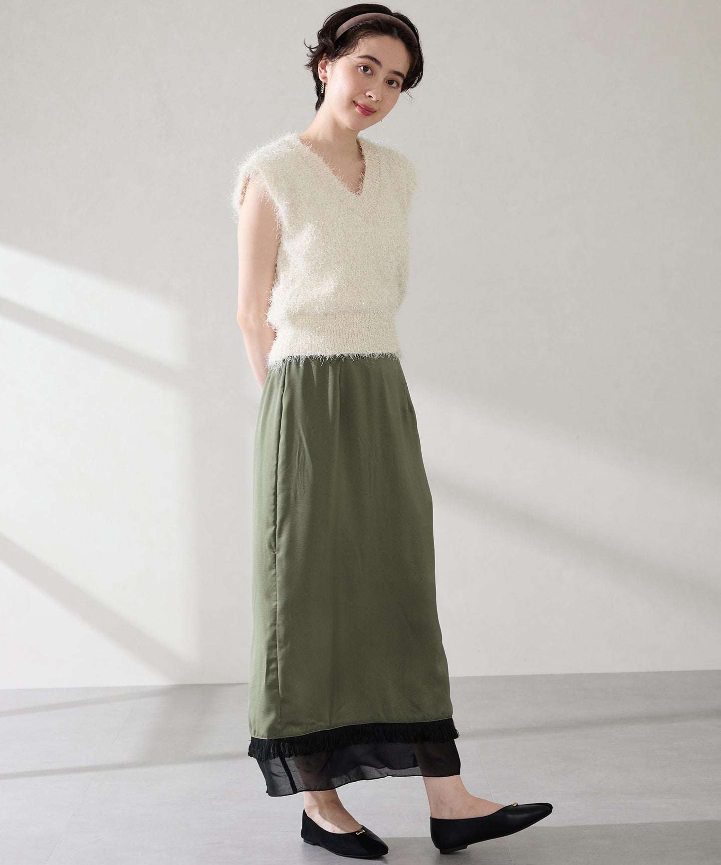 【WEB先行予約/8月下旬発売予定】メタル異素材コンビパンプス/62305
