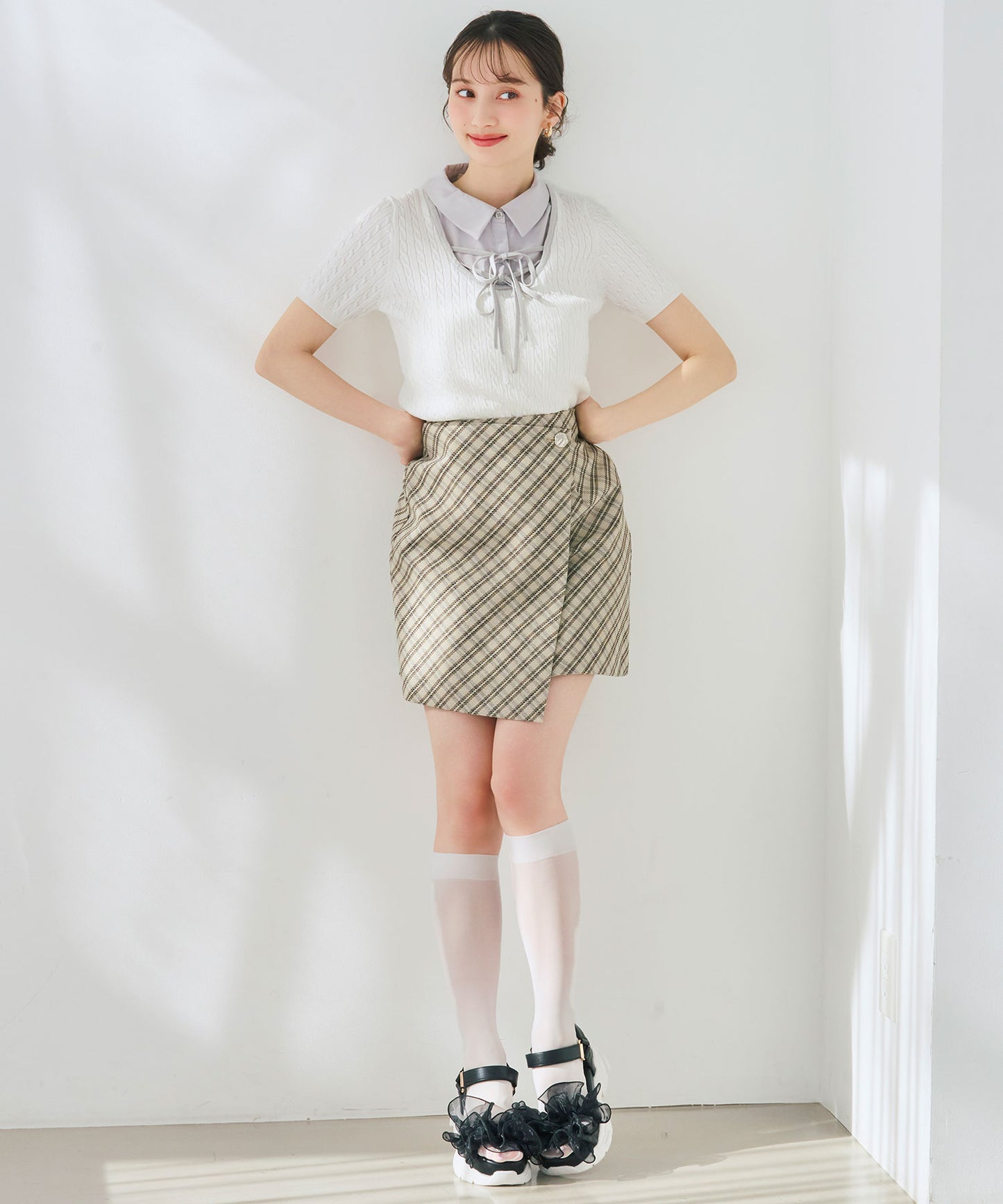 フリルチュールボリュームソールサンダル/66205