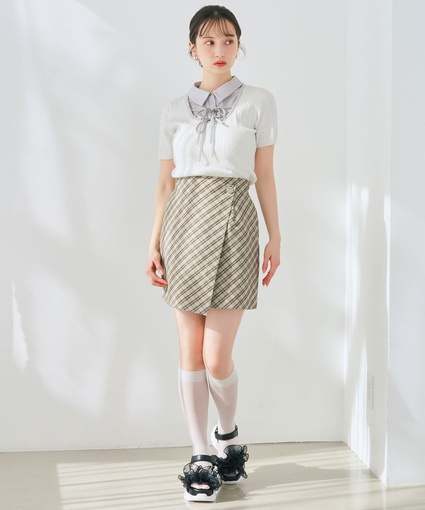 フリルチュールボリュームソールサンダル/66205