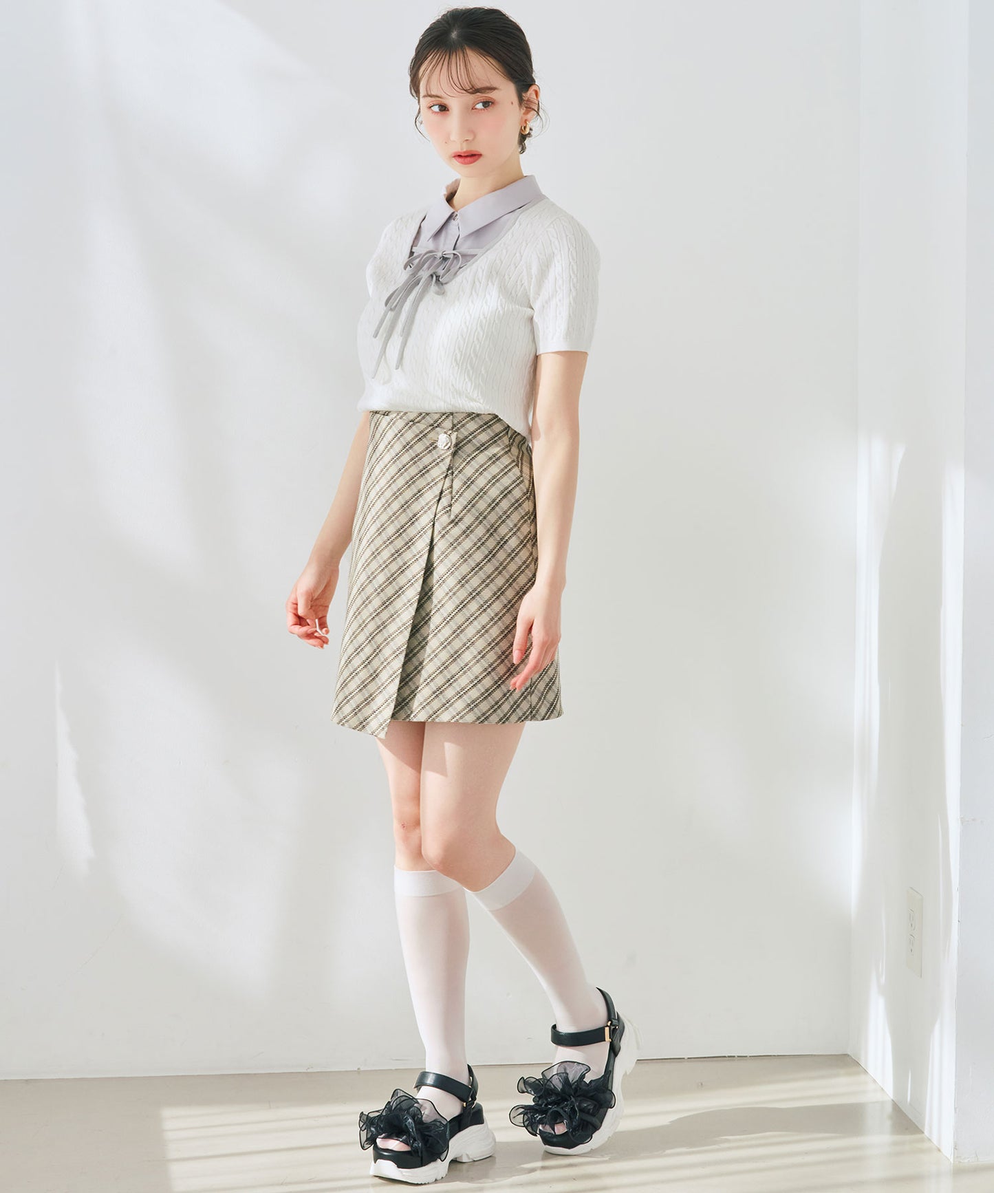 フリルチュールボリュームソールサンダル/66205