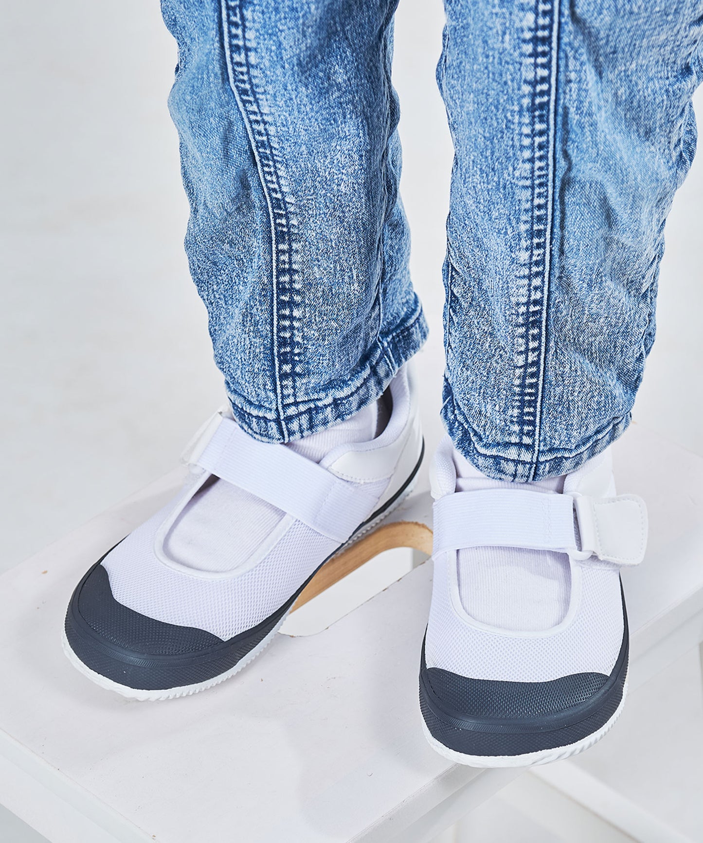 【WEB限定/KIDS】ゴムストラップスクールシューズ/K-533