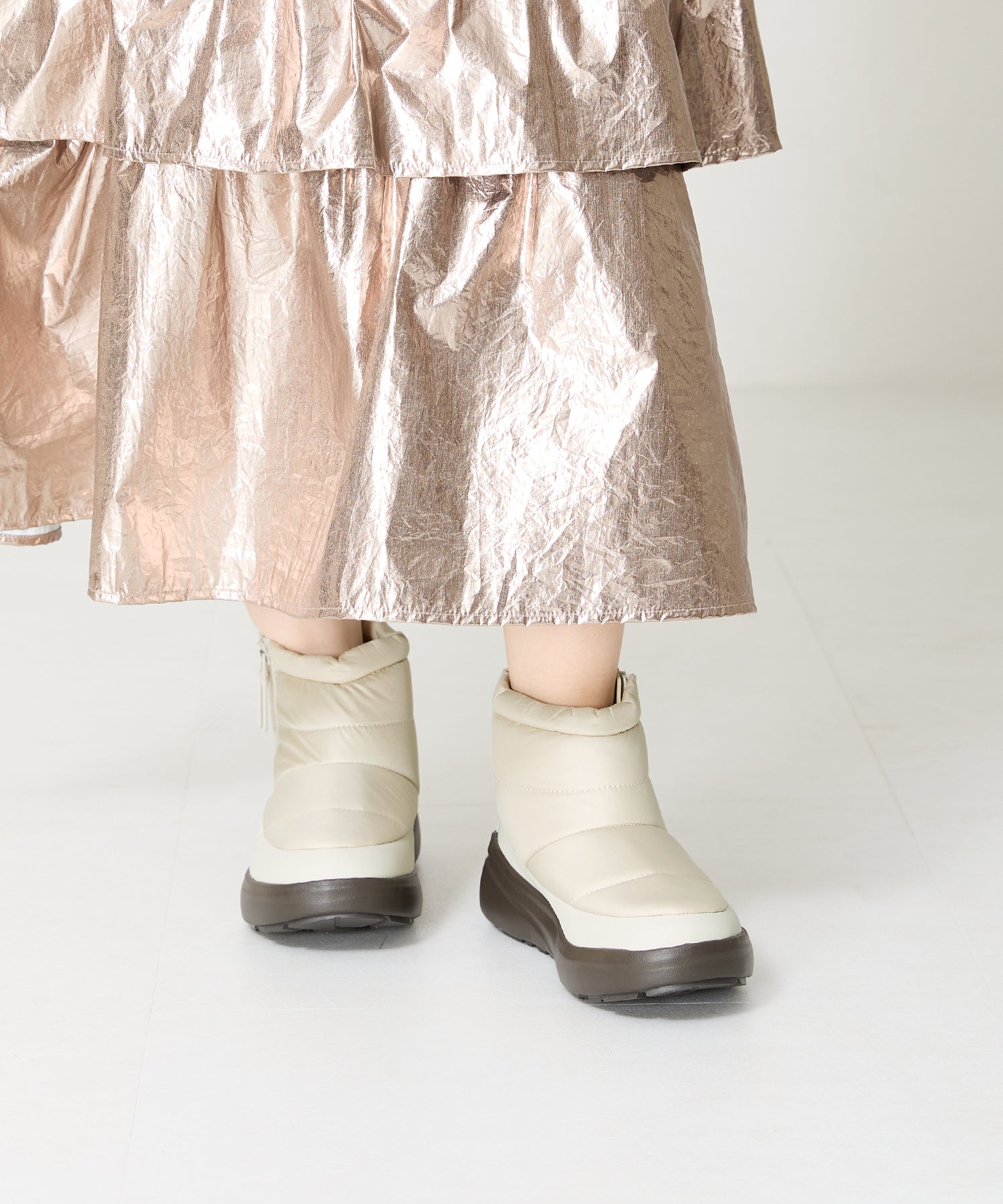 新品未使用TFS ロボテック(フットプリント　スノースカート付) サイドジップ スノーブーツ/OT3405 – ORIENTALTRAFFIC