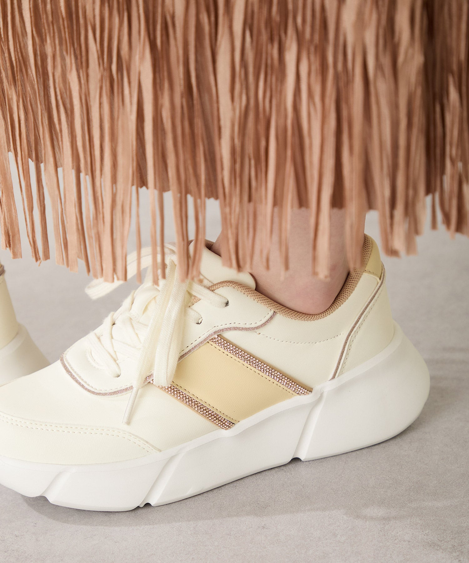 ビジュー×配色パーツ厚底スニーカー /OT3768 – ORIENTALTRAFFIC