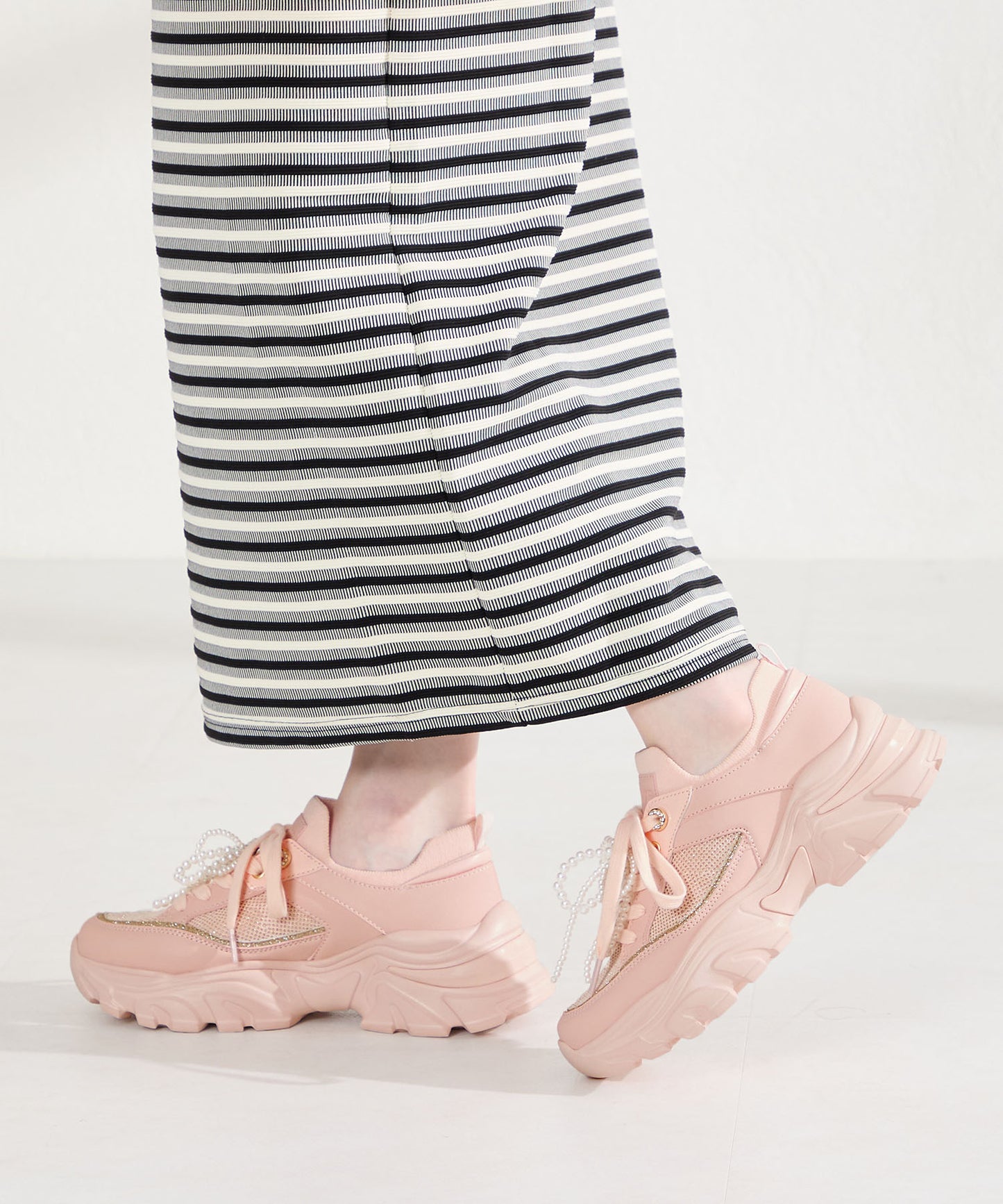 【WEB先行予約/3月上旬発売予定】2wayリボンモチーフニットスニーカー/OT3797