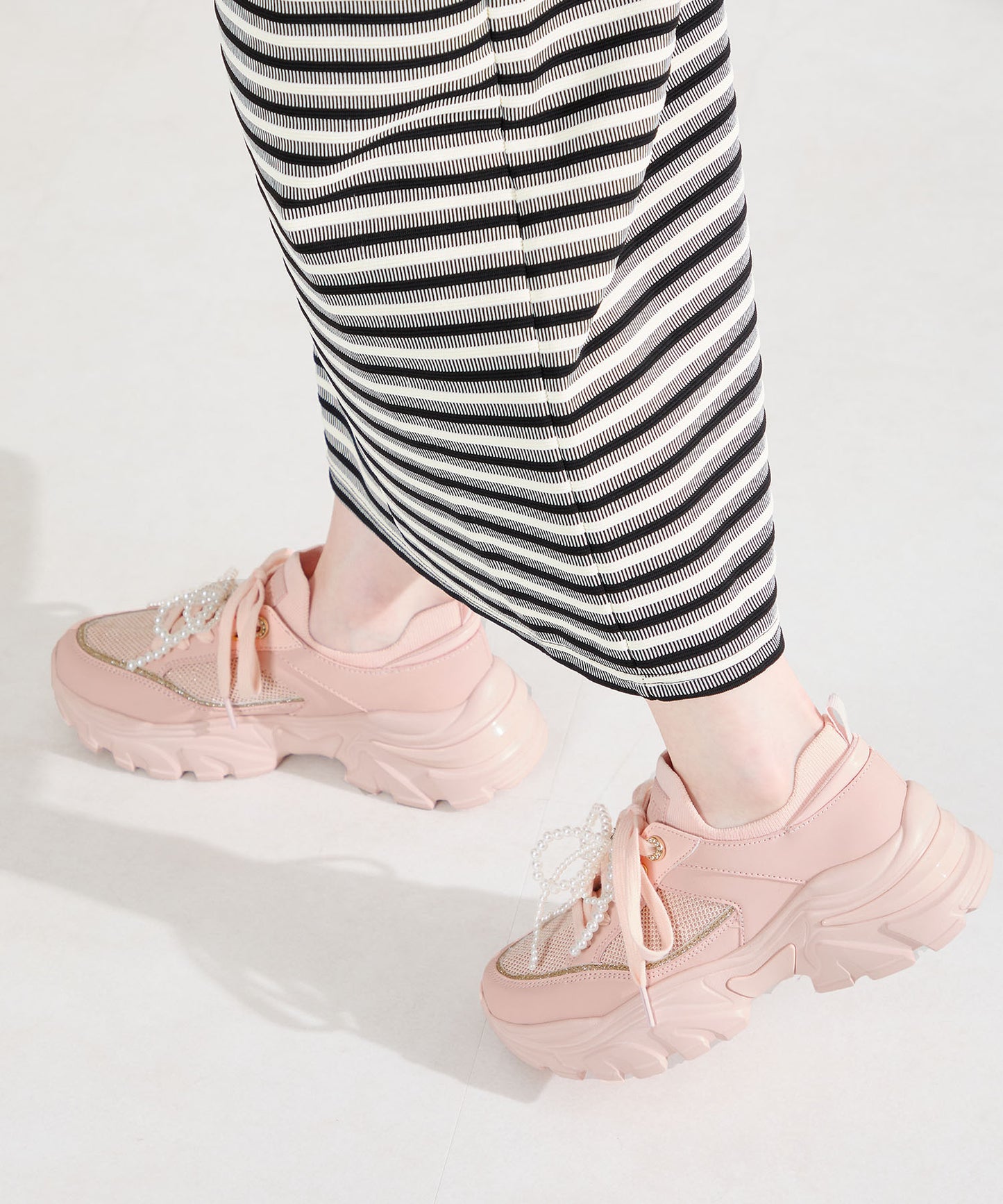 【WEB先行予約/3月上旬発売予定】2wayリボンモチーフニットスニーカー/OT3797