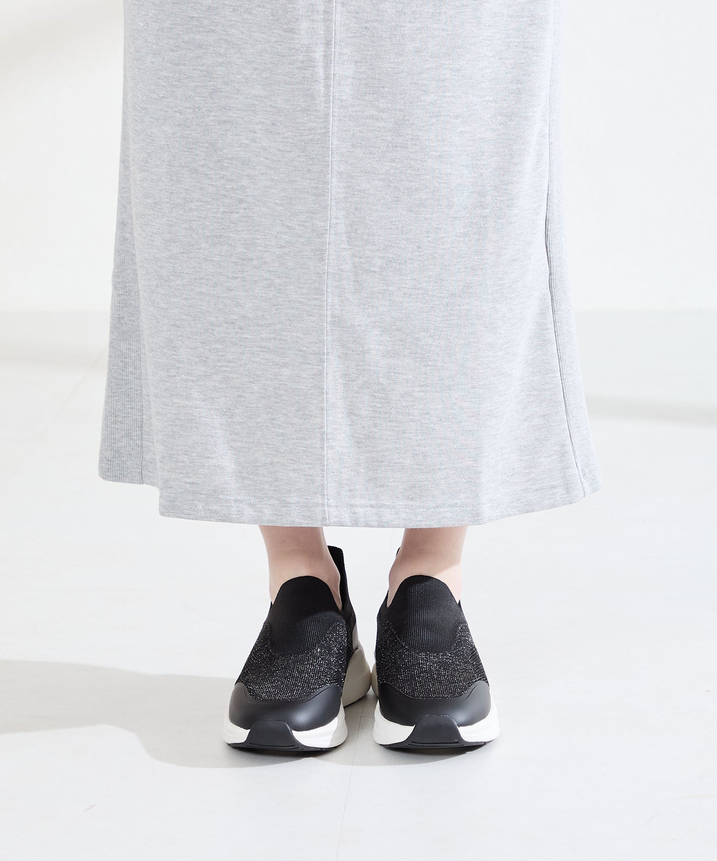 【TVCM放映中/瞬間フィット】ニット防水スニーカー/OT3799