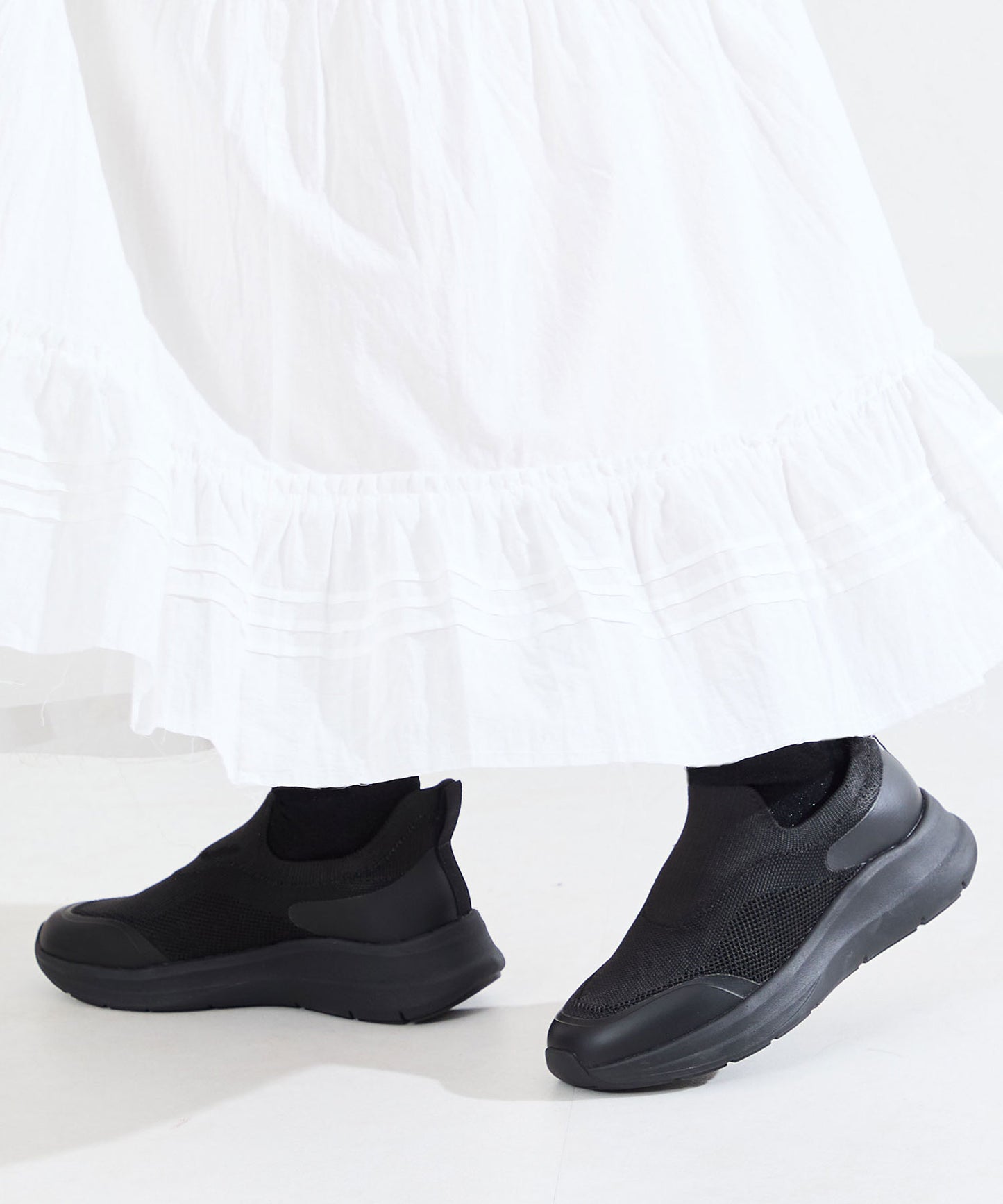 【TVCM放映中/瞬間フィット】ニット防水スニーカー/OT3799