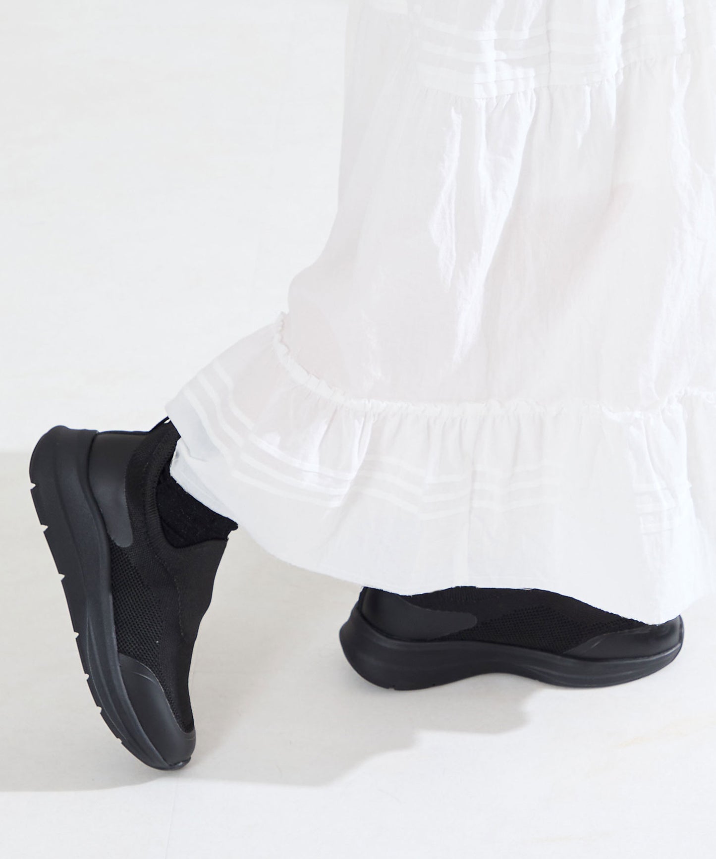 【TVCM放映中/瞬間フィット】ニット防水スニーカー/OT3799