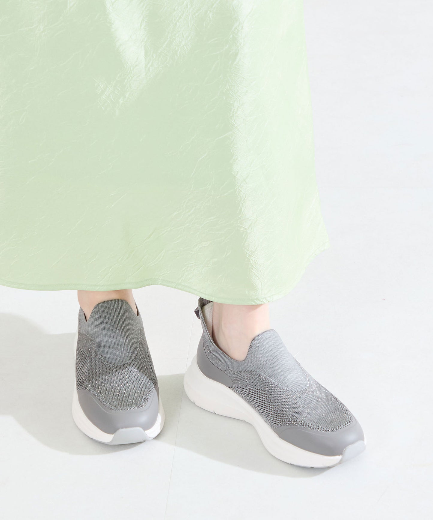 【TVCM放映中/瞬間フィット】ニット防水スニーカー/OT3799