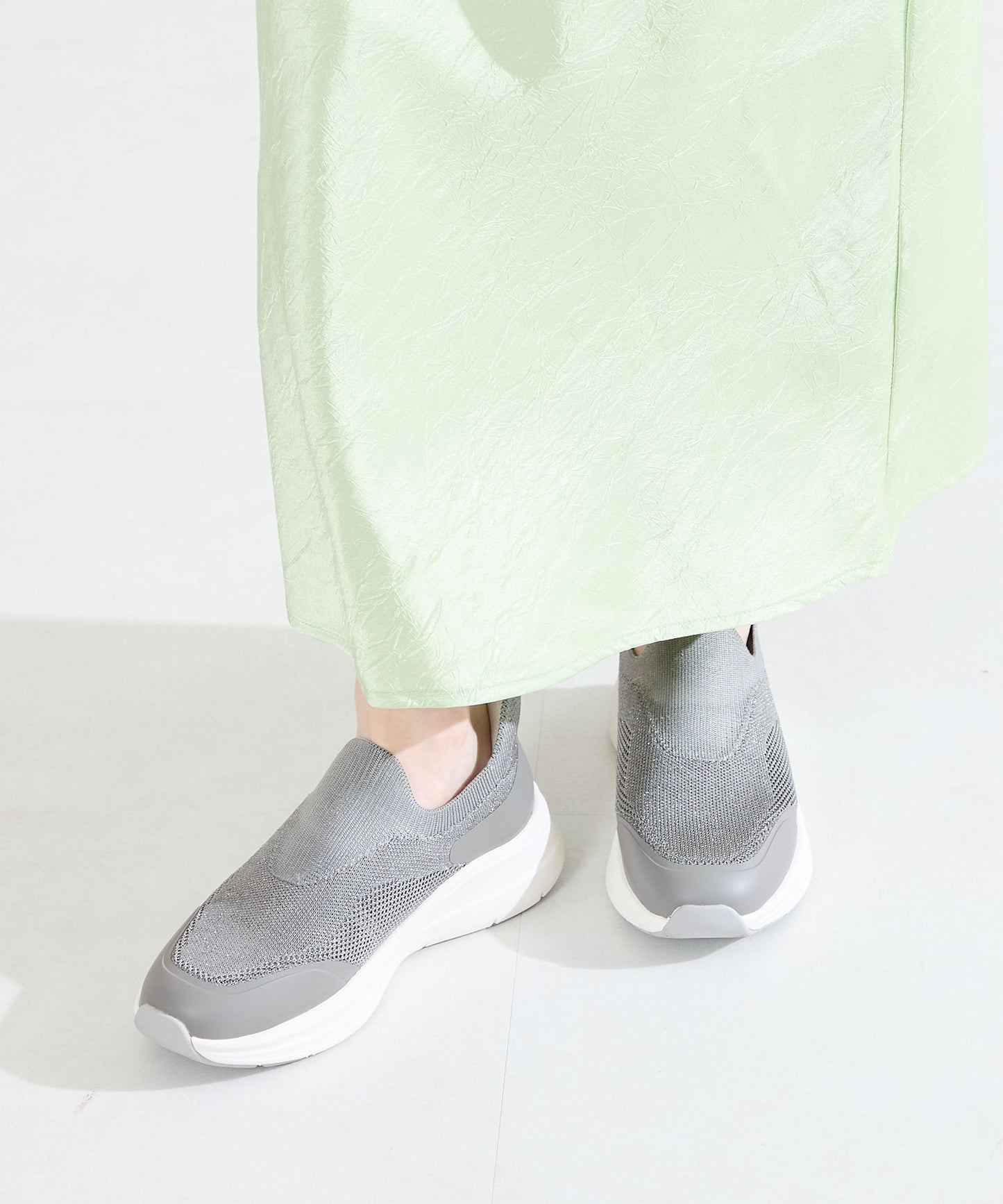 【TVCM放映中/瞬間フィット】ニット防水スニーカー/OT3799