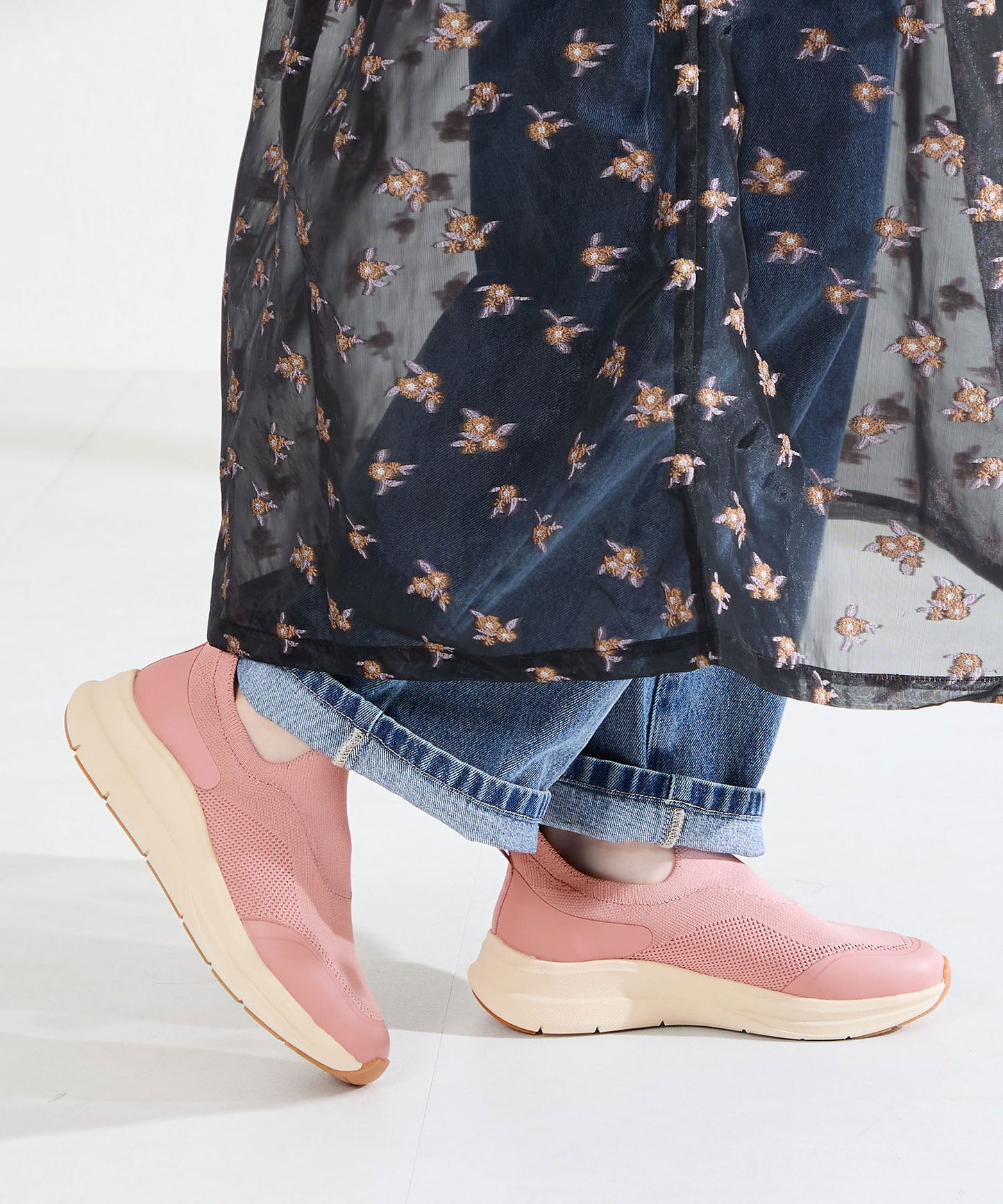 【TVCM放映中/瞬間フィット】ニット防水スニーカー/OT3799