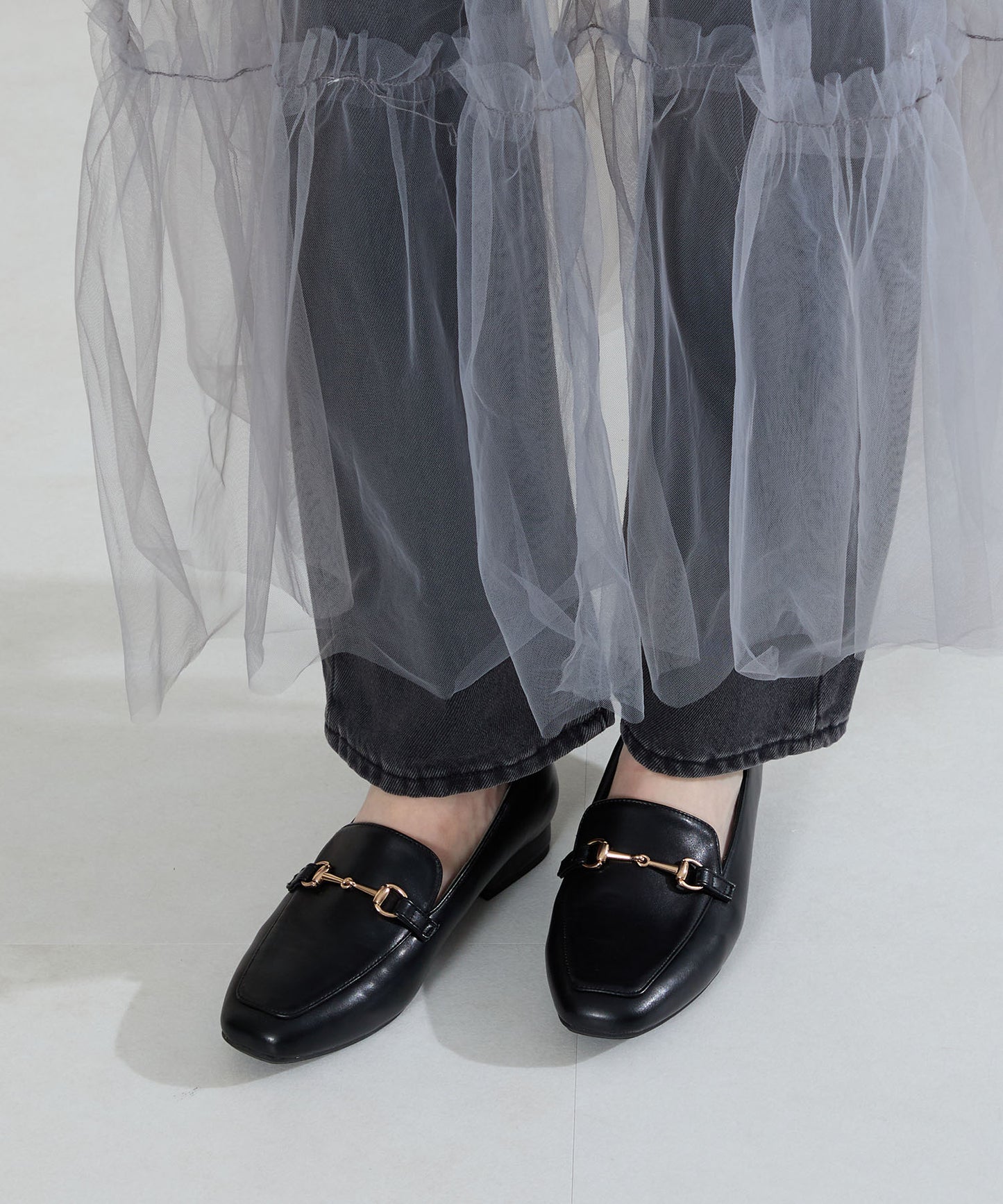 【跳べるパンプス】スクエアトゥビットモチーフローファー/跳べるパンプスシリーズ累計150万足突破/R-3210