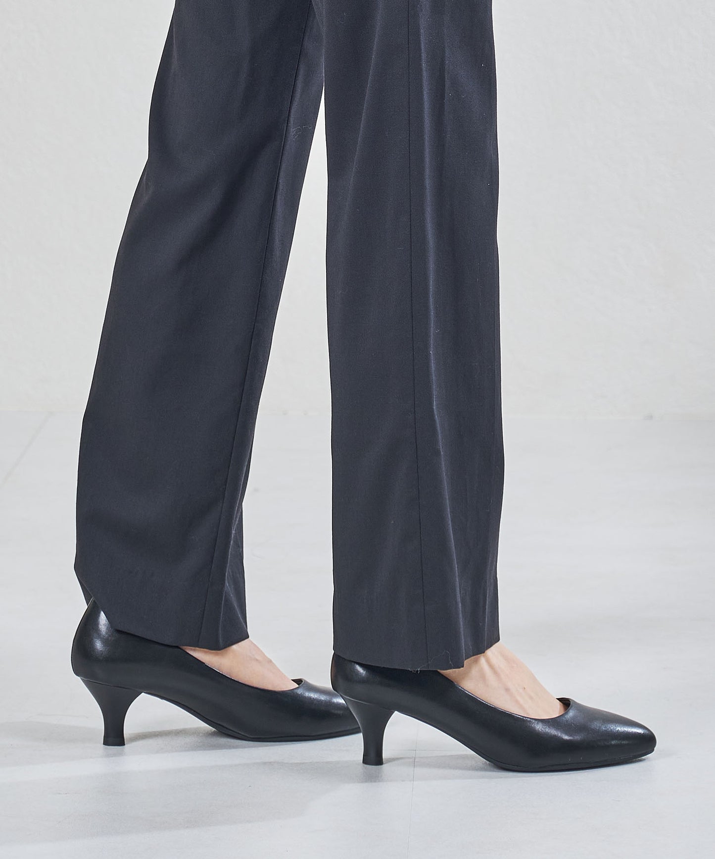 【跳べるパンプス】アーモンドトゥヒール/跳べるパンプスシリーズ累計150万足突破/R-3220