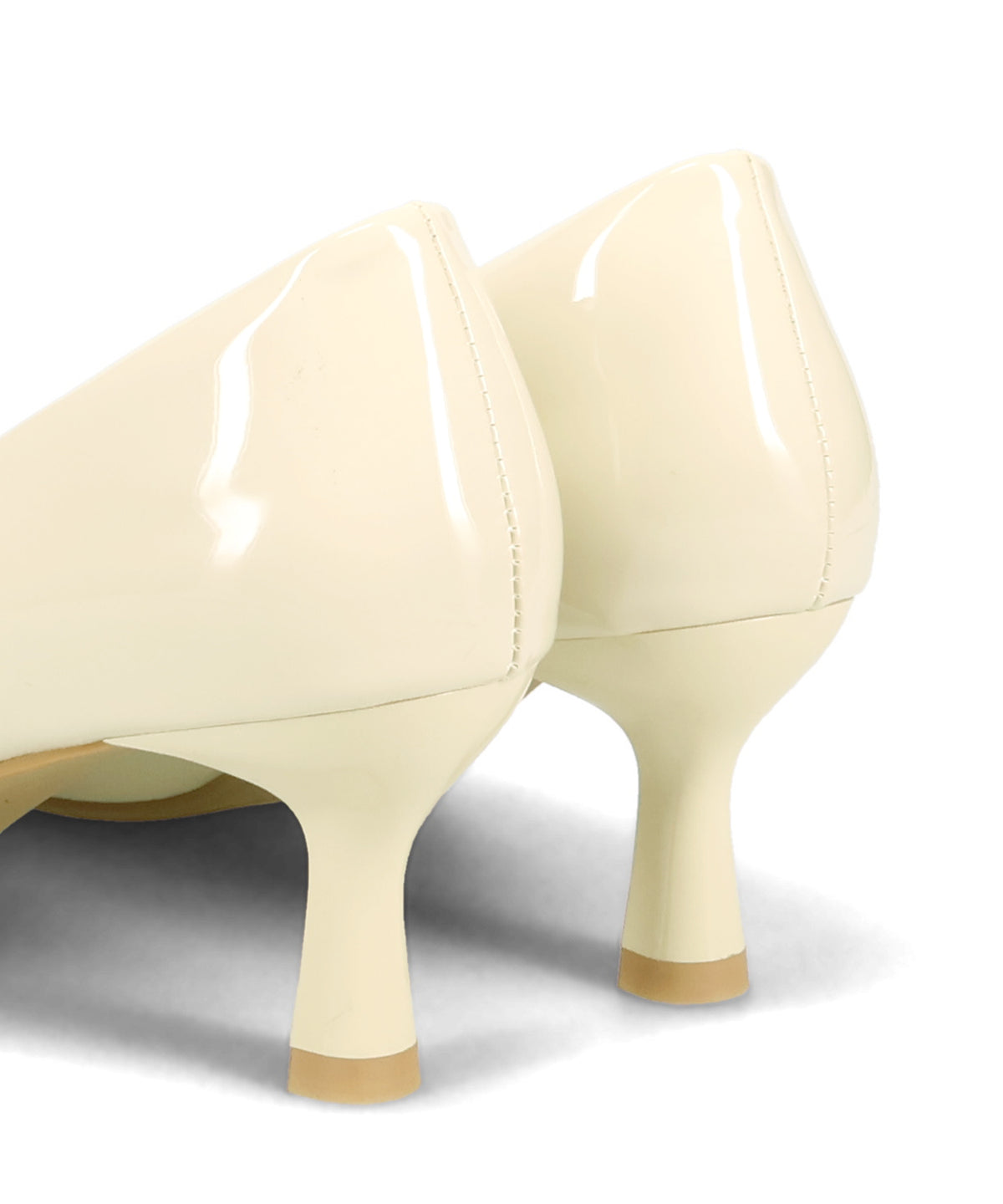 【WEB先行予約/10月上旬発売予定】【跳べるパンプス】ポインテッドトゥVカットヒールパンプス/跳べるパンプスシリーズ累計180万足突破/R-3223