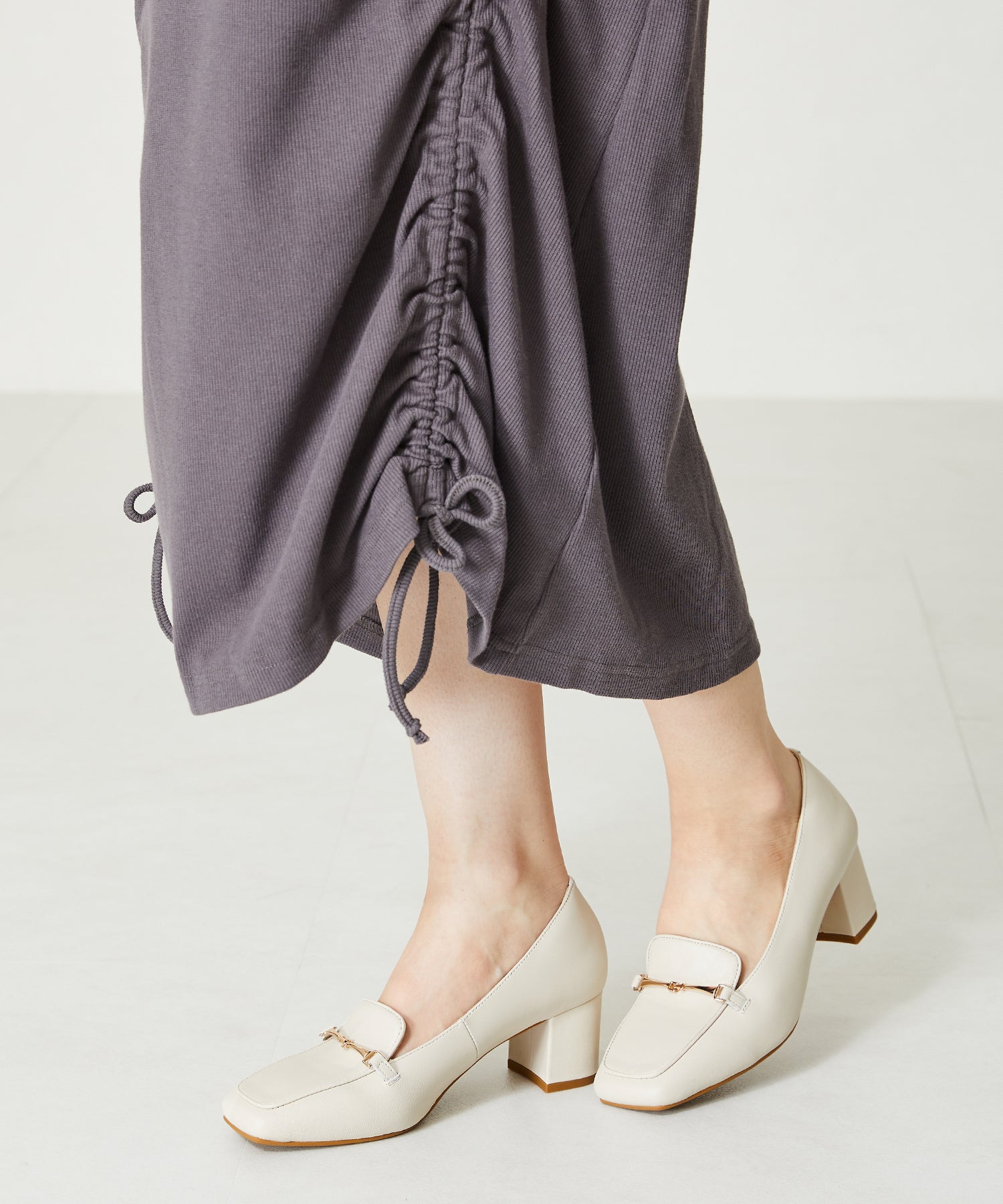 跳べるパンプス/本革使用】スクエアトゥビットヒールローファー/R-6008